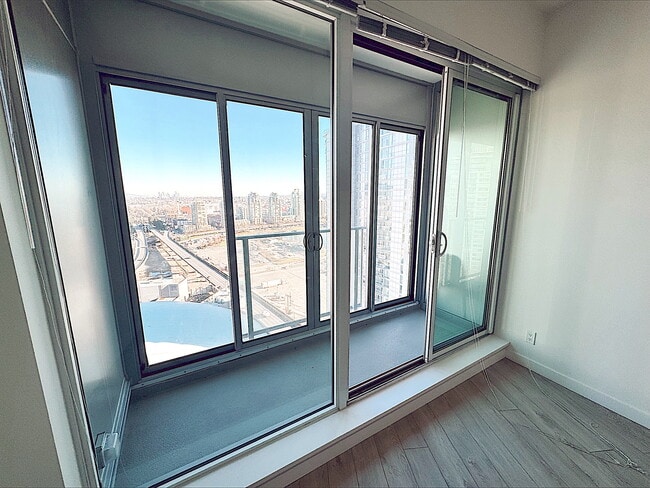 Photo - Centre West - 1709 Unité 1709