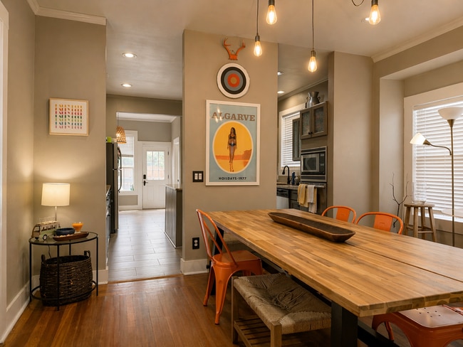 Photo - 326 Queen Anne Ct