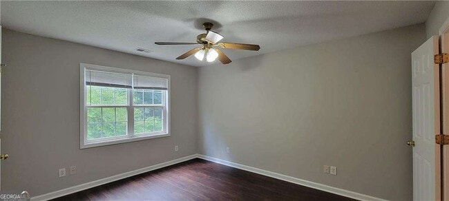 Photo - 2325 Shady Grove Rd