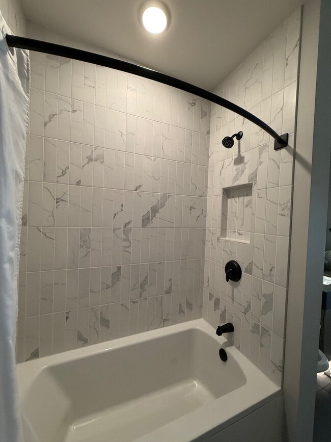 Photo - 3699 Lenox Rd NE Unidad ID1325110P