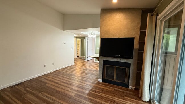 Photo - Well Maintained Top Floor 2 Bed/2 Bath Condo W/Garage Space. Call Today! Unit 1D
