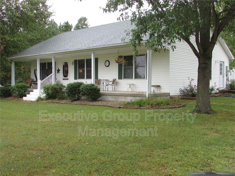 Photo - 1318 Tabbs Hollow Rd House