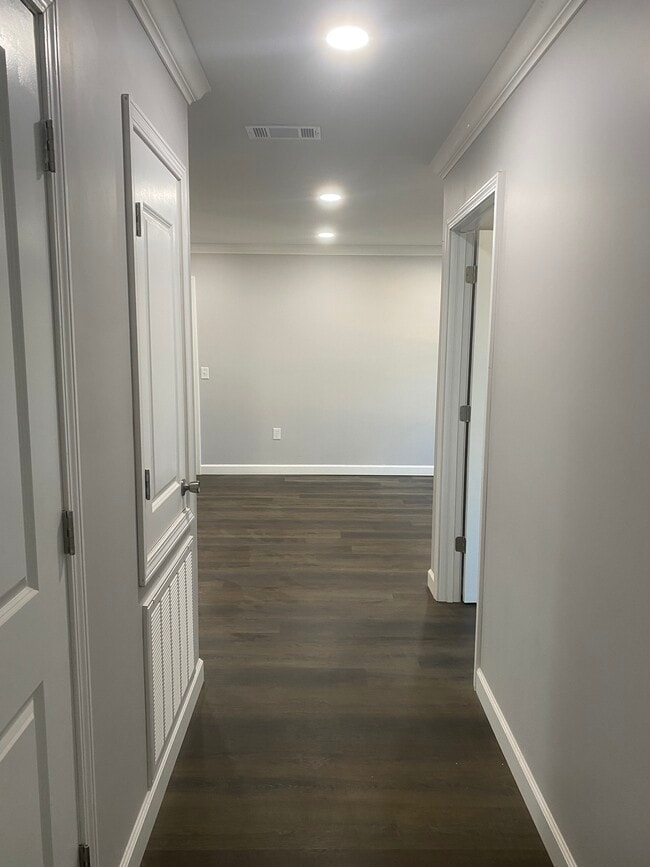 Photo - 180 Old Hwy 63 N