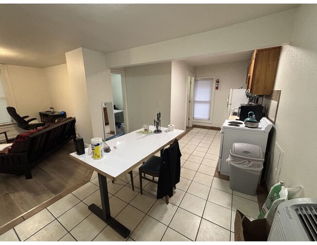 Photo - 927 Avon St Unit 927 1/2