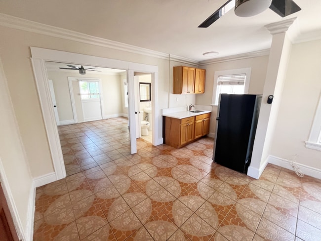 Photo - 744 Pine Ave Unidad 7