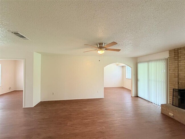 10904 Meadgreen Ct