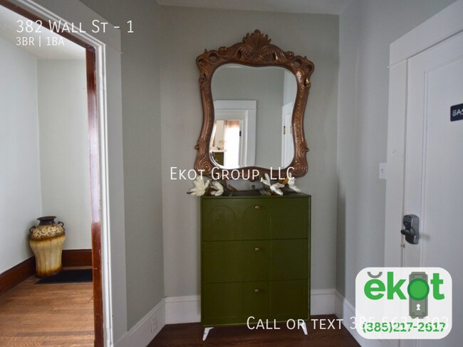 Photo - 382 Wall St Unit 1