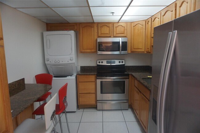 Photo - 210 174th St Unit 1904