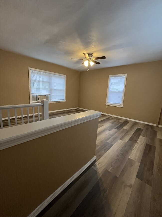 Photo - 114 Moffett Ave