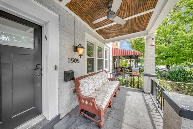 Photo - 1505 Spring Pl NW