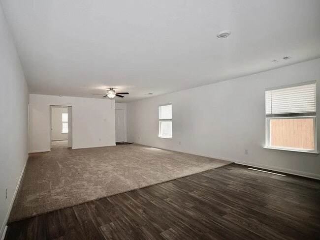 136 Maywood Ln