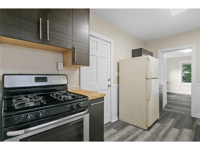 Photo - 2512 Dupont Ave S