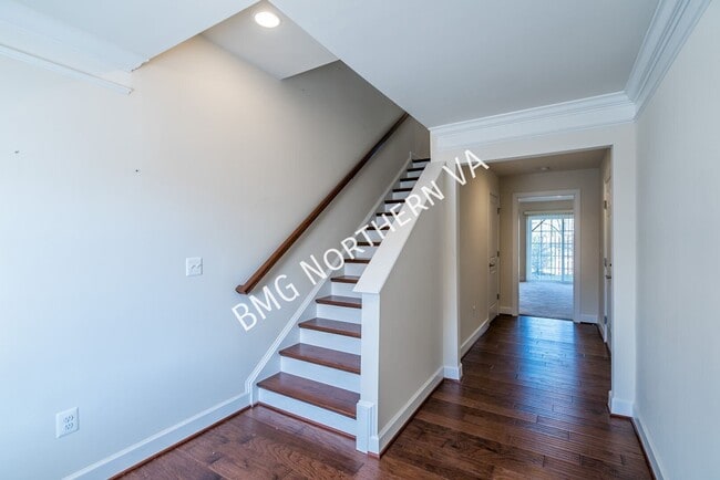 Photo - 8435 Girvan Ct