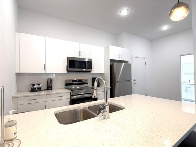 Photo - 332 Famagusta Dr