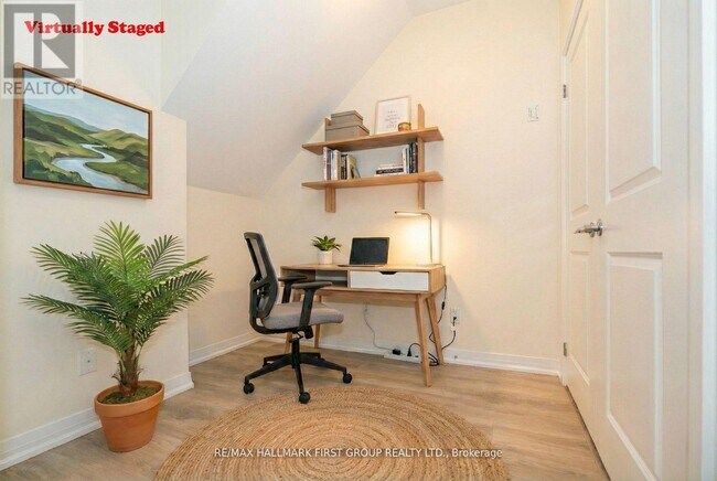 Photo - 212-2635 WILLIAM JACKSON DRIVE