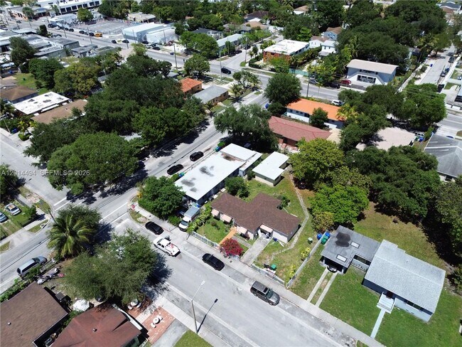 248 NW 69th St Unit 3