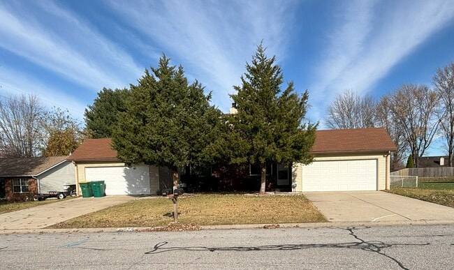 Photo - 450 Ponderosa Ave Townhome