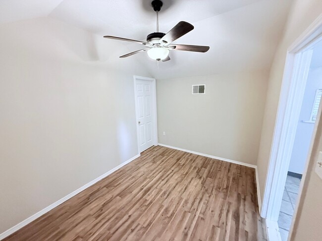 Photo - 7418 Oscar Dr Unit 2