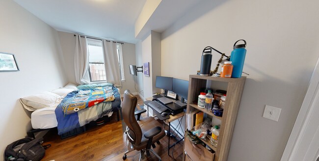 Photo - 52 Bay State Rd