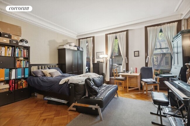 Building Photo - 22 W 95th St Rental