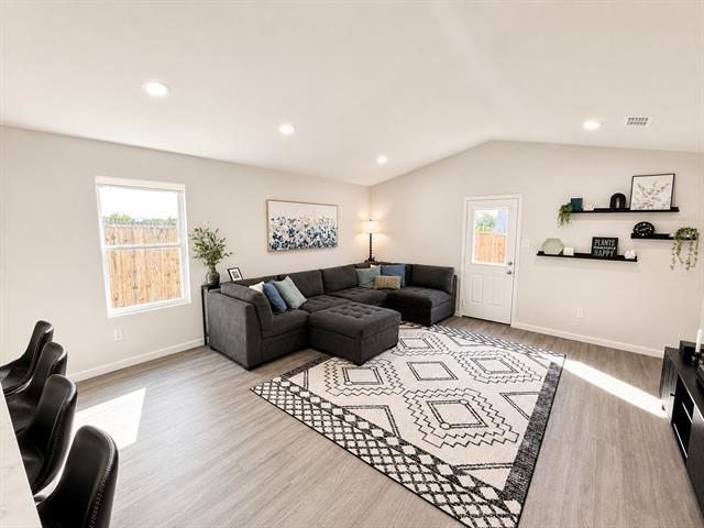 145 Bluebonnet Wy