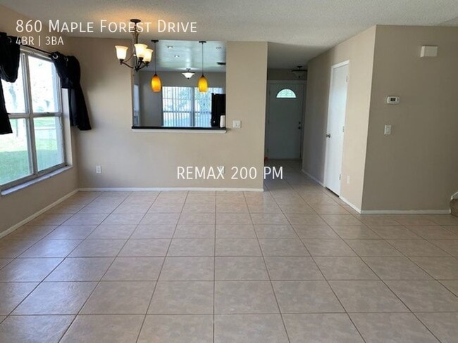 Photo - 860 Maple Forest Dr