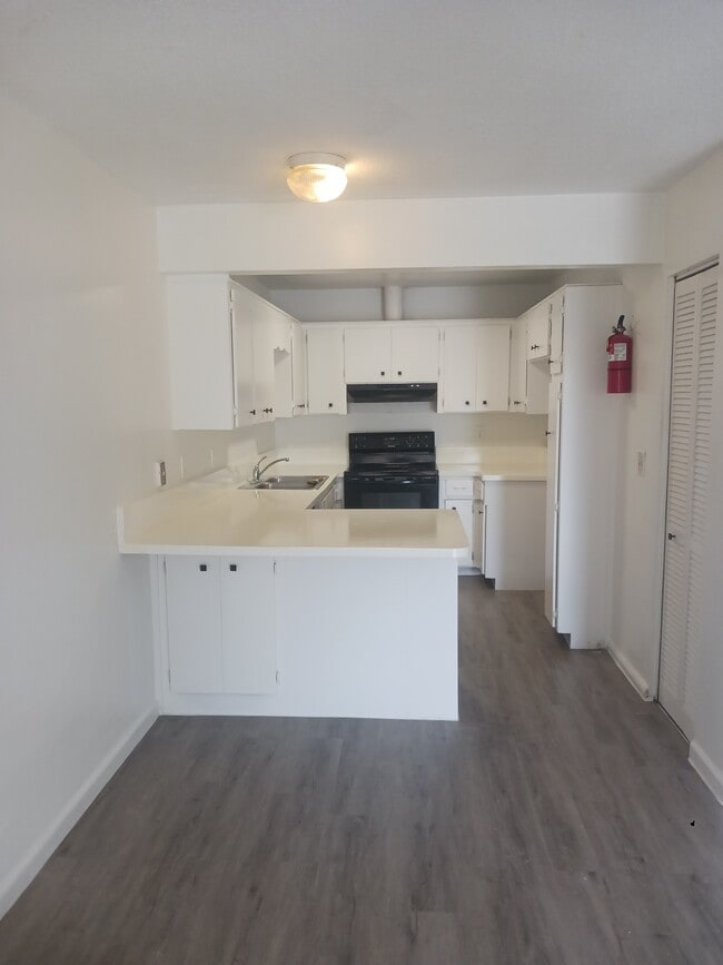 Photo - 3521 NW 5th Ter Unit 1