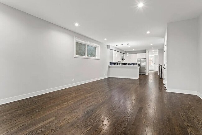 4827 S St Lawrence Ave Unit 1