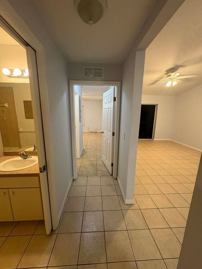 Photo - 1000/1002 W 12th Street Unit 1002 W. 12th St