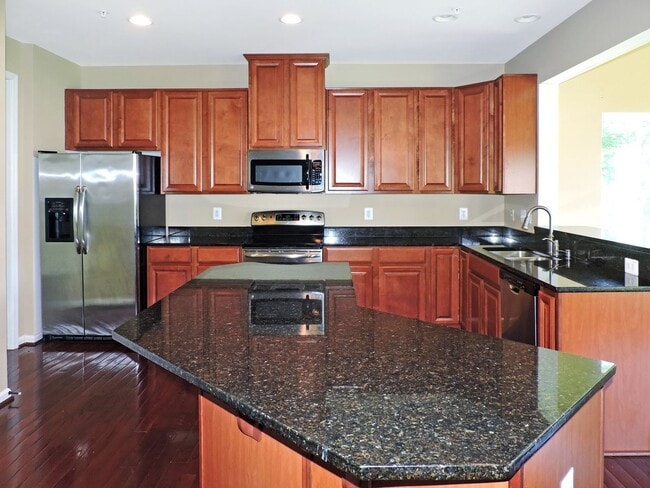Photo - 9166 Beechdale Ct
