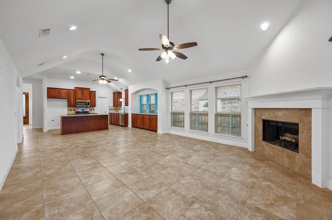 Photo - 905 Foxtail Dr