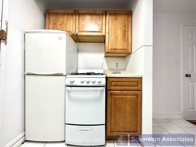 Photo - 936 West End Ave Unit E15