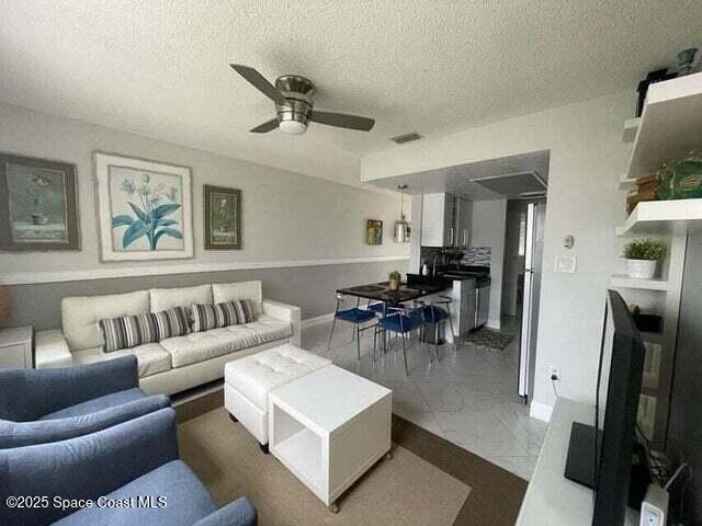 Photo - 524 Beach Park Ln Unit V221
