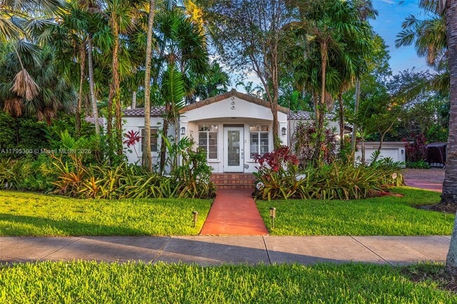 Photo - 1214 Tyler St Casa