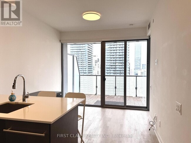 Photo - 57 St Joseph St Unit 2609