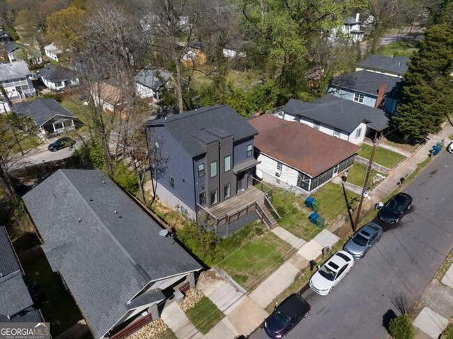 Photo - 957 Ashby Grove SW Unit A