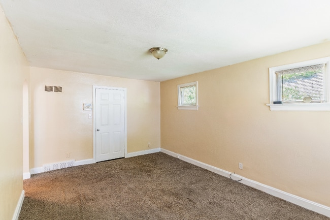 Photo - 2606 Winfred Ave