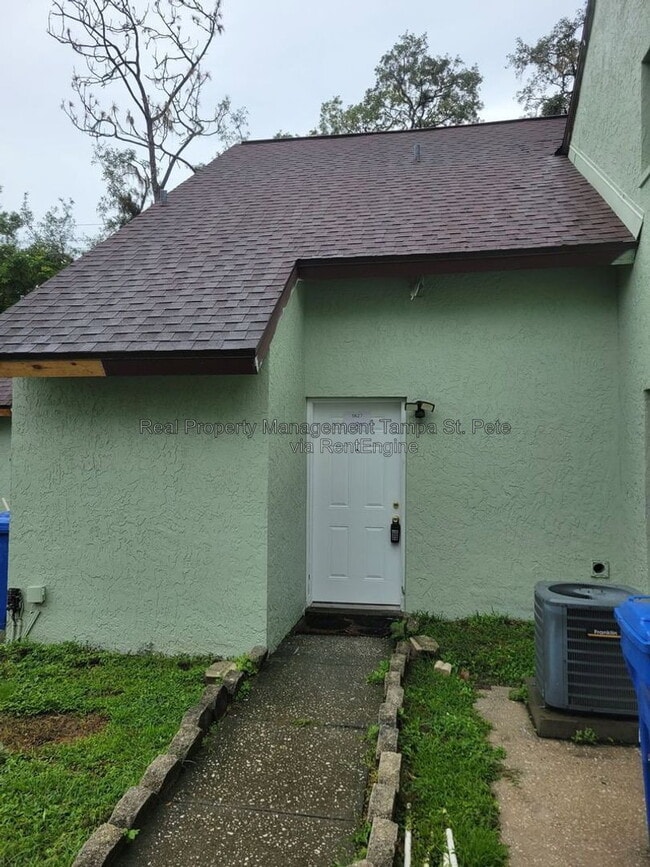 Building Photo - 5627 Ashley Oaks Dr Unit 2