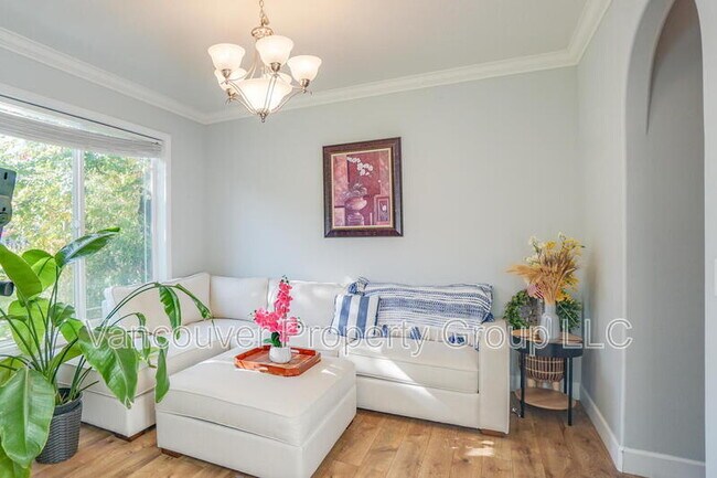 Photo - 4404 NE 98th Cir