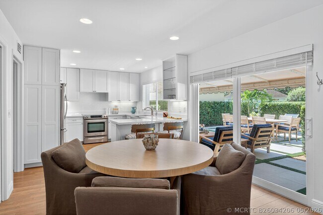 Photo - 11352 Briarwood Pl