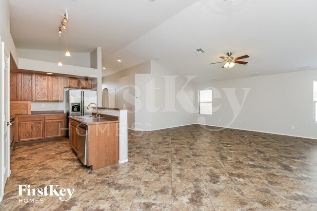 Photo - 2060 W Goldmine Mountain Dr