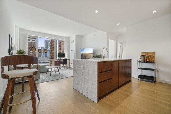 Photo - 75 Park Ln S Unit 2106