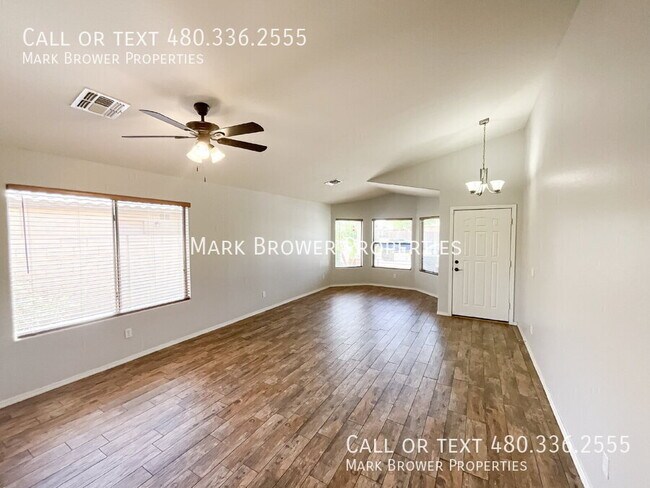 Photo - 270 W Dana Dr