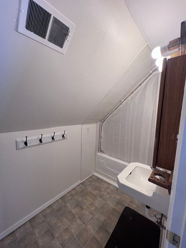 Photo - 430 S 14th St Unit 430 1/3 S 14th St.