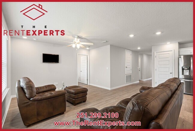 Photo - 2599 Cedarwood St