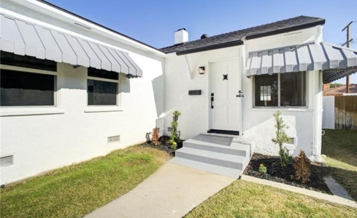 Photo - 2432 Belmont Ave (Long Beach, CA)