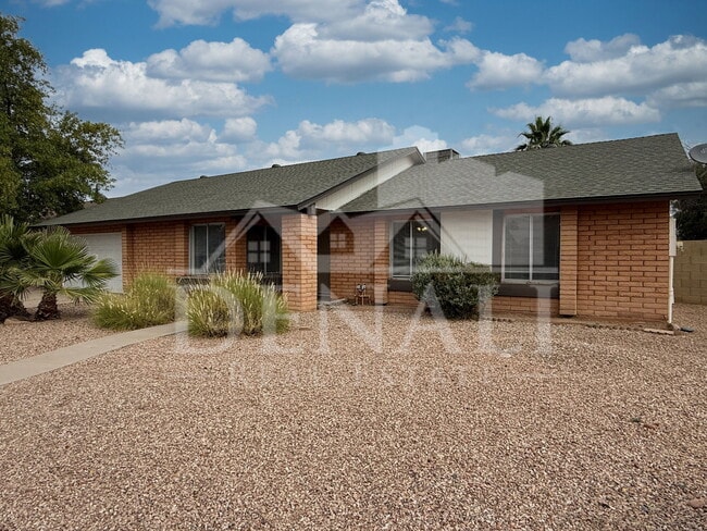 Photo - 1016 W Nido Ave