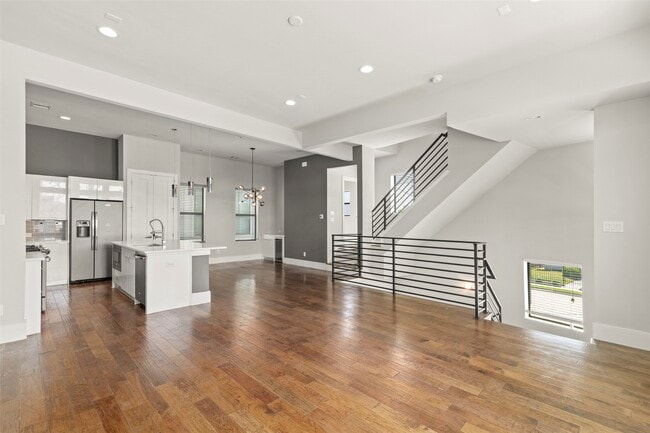 Building Photo - 1613 Wheeler Ave Rental