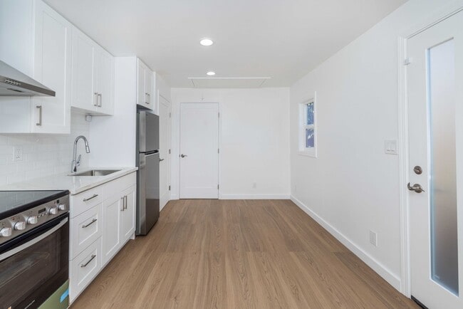 Photo - 19139 Vaughn Ave