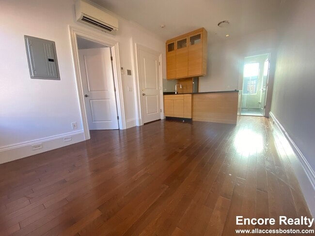 Photo - 98 Myrtle St Unit 7